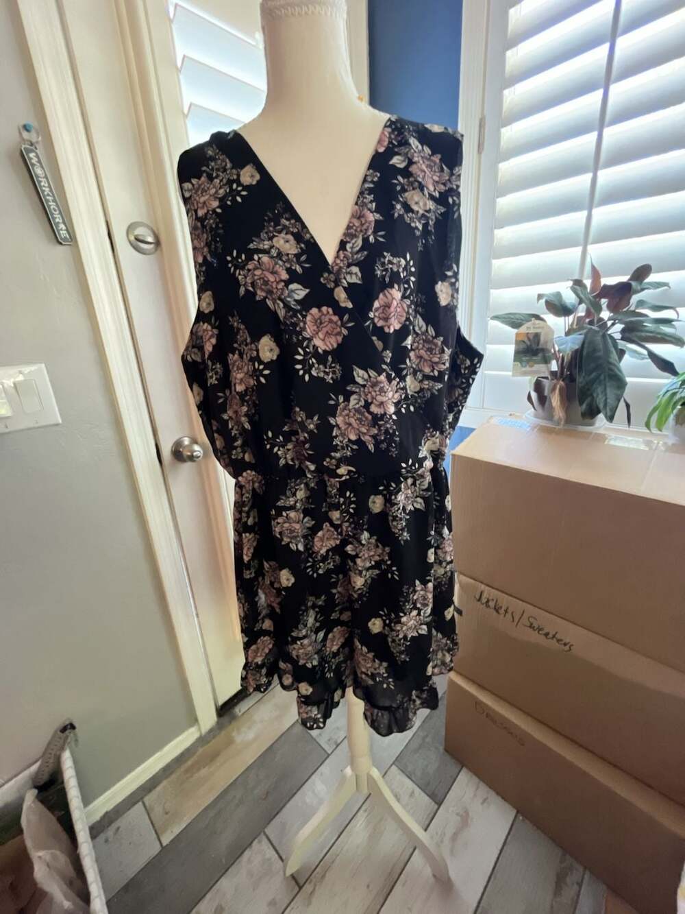 Rue+ Floral Romper Size 2X Black